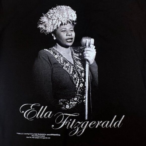 NWOT Ella Fitzgerald Photo Tee Shirt Black,  Size Medium - Picture 2 of 2